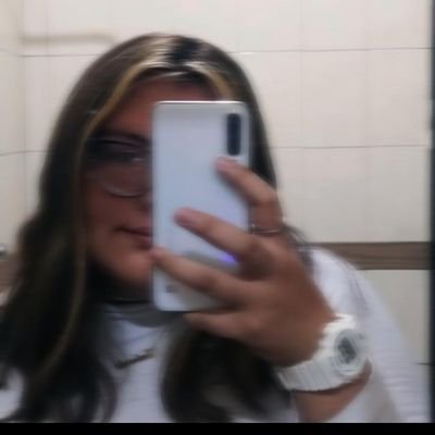 Gabriela_Car2zo's profile picture. May your heart remain breakable
But never by the same hand twice.