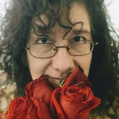 _shalomdebbie_'s profile picture. Mother, writer, madwoman, 찐따, OPENLY JEWISH, דבורה בת שרה, multi-ethnic, bisexual, bipolar 1, hippie vegan, not pacifist. Our world consents to suffering. Why?