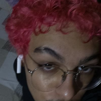 _grapejuicyy's profile picture. you remind me of the color blue