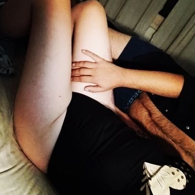 Bio🍑
Pareja bi♀️(34)♂️(33)
Contenido propio 🔞
Recién empezando👀
Buscamos parejas y mujeres. SOLOS NO.
https://t.co/D3pZNELQlA