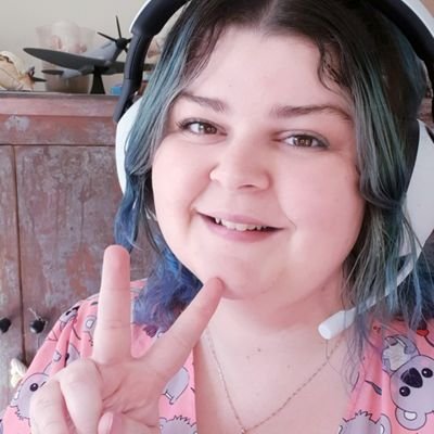 small time streamer and crafter
