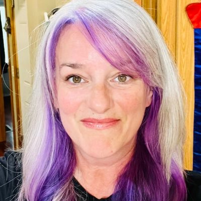 Full time Mom, full time Real Estate Agent, full time Buddhist. That just about sums me up!