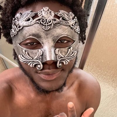 Gynosexual 💕🎸 | Your favorite masked freak 🎭😈| DMs open down to collab (feminine male and females) 📬