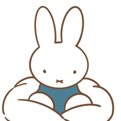 nirubee's profile picture. 대체로 구독러. 후리랜서 겸 주부.