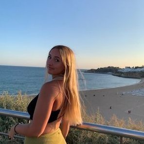 annaserranx's profile picture. siempre se me olvida mi nombre de twitter