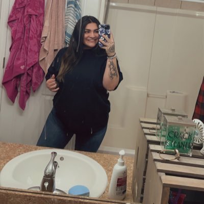 ayeegib99's profile picture. 