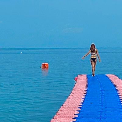 __JaeDee__'s profile picture. You can't keep crying for the boy, who doesn't know what he wants.