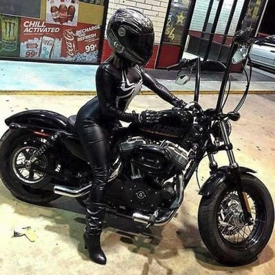 Lover of God. 
#Blackisbeautiful❣️❣️❣️
#goalgetter😼😼😻❤️
#biker🏍️🏍️🏍️🏍️
#adventist