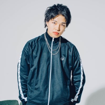 SEEK US NEED(シークアスニード)【@seekusneed】 Guitar./cho. / SEEK US NEED / ギターコーラス //////////Love les paul😈 / Gibson / pixel🎮👾/chiptune🎧/ Instagram👇🤐