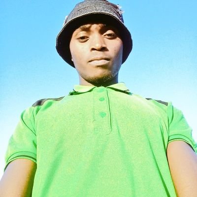 I'm Eddington Sithole I live in Zimbabwe and I'm 21 Year old and I success my education level. This year I'm doing my sound class. And I'm single ❤️