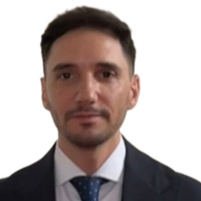 Amo la comunicazione politica. Fan di Prima Repubblica e Geopolitica, Spin doctor per passione e imprenditore agricolo