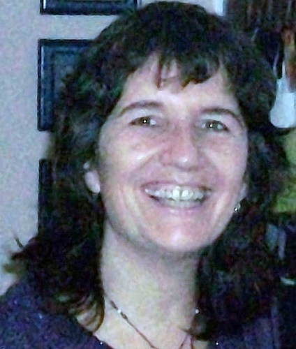 Profesora y Traductora de Inglés U.N.Córdoba.  Nacida 21/09/60 en Isla Verde Pcia de Cba.