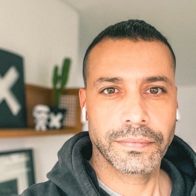 JS/TS + React. Working @ https://t.co/f9UZESpGBB. Passionate about web, music, design, sports and my family. https://t.co/rjVoElLUop
