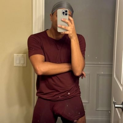 20s something. Cum watch me shoot 🥜 All posted media is original. Full vids, customs & priv snap for $ale DM 4 business & pleasure. 🔞