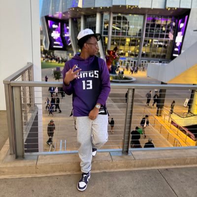 Through all the pain I endured I still come out like a champion 🤝🏾🏆❤️‍🩹 #SacramentoProud 🖤💜