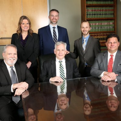 Indianapolis Injury Attorneys.  Auto-Truck-Bicycle Accidents. Work Injuries. Employment Discrimination and Harassment Lawyers. In Spanish @Jim_LHI