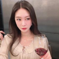 Lucy (@lily94936lily) 's Twitter Profile