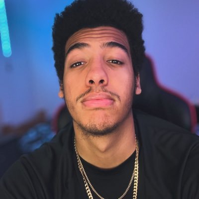 your average 20 y/o lightskin. I game and stream sometimes check me out.