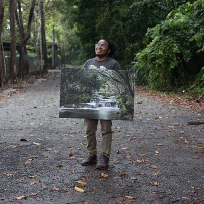 Desde hace unos años me dedico profesionalmente a la fotografía de Fauna Salvaje y quiero compartir con el mundo lo que mis ojos ven