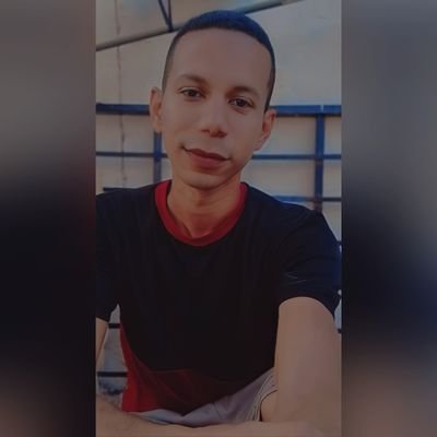 LouisGomezS's profile picture. Ciudad Bolivar - 🇻🇪 
✨ #Seamos #Amigos