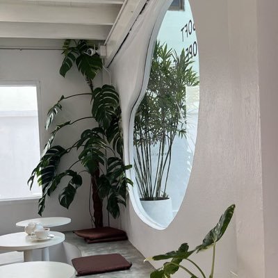 Emmablackhole's profile picture. 