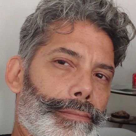 A ganância vibra, a vaidade excita, devolva minha vida e morra afogada em seu próprio mar de fel, aqui ninguém vai pro céu !!!  (Criolo) 

#BolsonaroNaCadeia