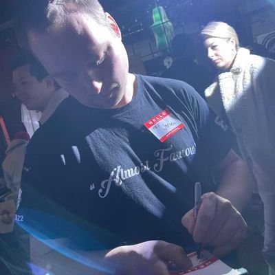 Toronto Maple Leafs, Ajax. straight to the point! MSMH, FFFJeroen, DnB/Jungle/oldskool,Dutch Correspondent @ #Oldschoolshow of Fat Controller! Bubba Wallace fan