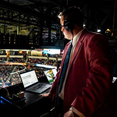 Graduate of SUNY Oswego⚓️ Spread Love, Don’t Hate💜 #NYR #LGM #TakeFlight 🎙️: Columbus River Dragons