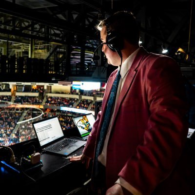 Director of Broadcasting & Communications: @atlgladiators🎙Graduate of SUNY Oswego⚓️ Spread Love, Don’t Hate💜 #NYR #LGM #TakeFlight #DrawYourSword⚔️