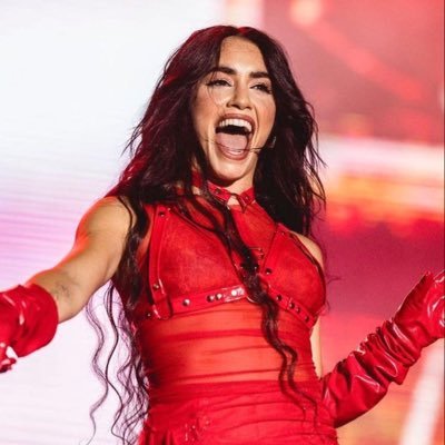 Amo Lali ❤️Amo RBD❤️ Amo China Suarez, Gaston Dalmau y Peter Lanzani❤️ Soy lo que ves 🎶 Soy de Italia 🇮🇹  William y Maite me salvan!