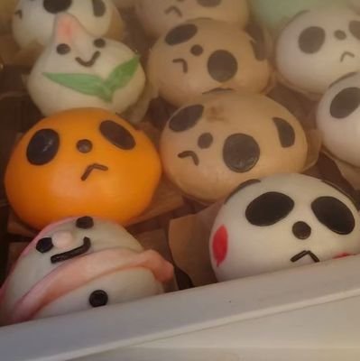 取引用兼好きなものフォローアカウント作成しました。
成人してからしばらく経過済。
交換などのお取引は基本都内手渡し。
取り引きは身内分を含んでいる為求めているキャラクターが多いです。
また、その時募集していないキャラクターが推しである事もあります。
同担拒否の方はお取り引きキャラクターではなくてもお気をつけください