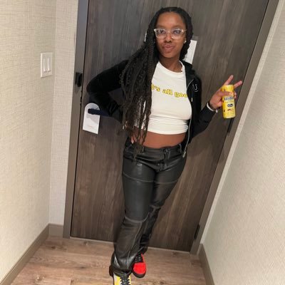 UNCG Alumna 💛 LLG🖤