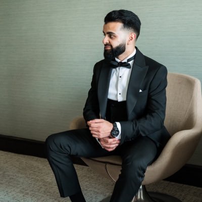 UzairAkubat's profile picture. 