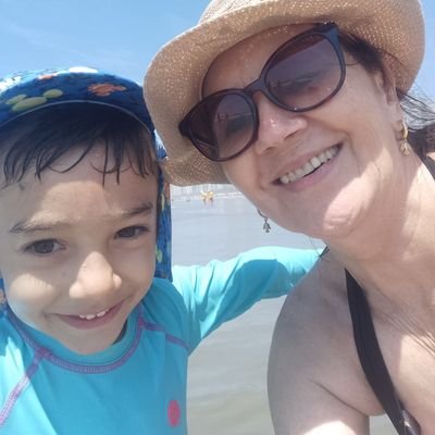 católica, Deus acima de tudo, amo minha família, Patriota, e contra o aborto 🇧🇷🇧🇷🇧🇷🇧🇷