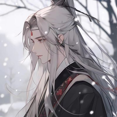 Eircyl's profile picture. 早已不记得什么样的眼神那样清澈动人