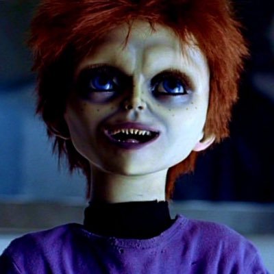 babygloqq's profile picture. I use crest🪥