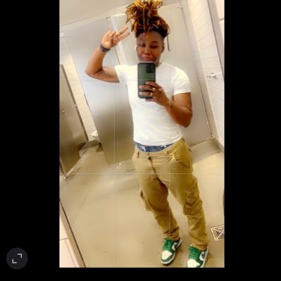 LESBIAN🌈👭 . Pisces ♓️ SnapChat:Dreaded_Homo 🎥📸 TikTok:LINKBELOW ⬇️⬇️⬇️