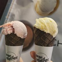 junjunvanillas🍦💐🚢 (@junjunvanillas) 's Twitter Profile Photo