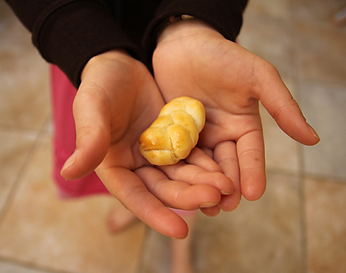 ChallahAtMePITT's profile picture. Baking and selling challah to help fight hunger locally and internationally!