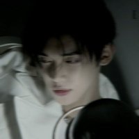 ian (@_ikeupsh) 's Twitter Profile
