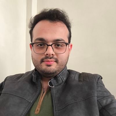 پسر شیرازی که عاشق حافظ و طبیعتگردی و دیجیتال مارکتینگه