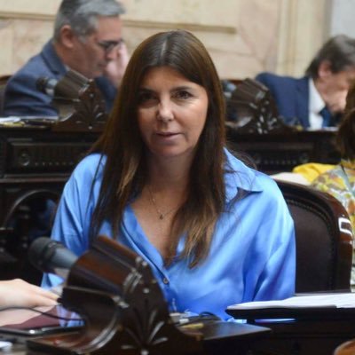 Diputada nacional por Santa Fe | Concejal de Rosario MC | Contadora | Prof. Cs. Económicas (UNR) | Mamá de tres hijos increíbles