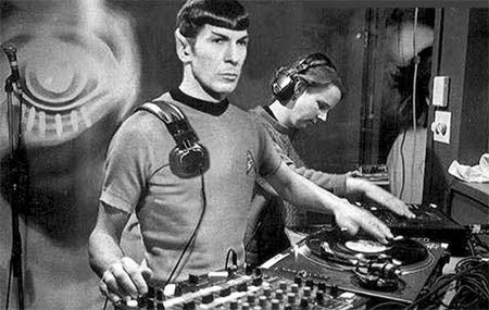 spock_saves's profile picture. 32bit character in a 8bit world.