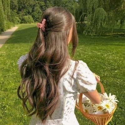 ㅤ ₊˚⊹ ♡ dalam rentetan kata yang terhampar di antara garis nan serupa 🪞🕊️ muncul suara kedua: mengikut jejak @bqige dalam sajak inspirasi 🤍✨
