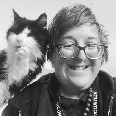 LUFC fanatic. Creative Writing Tutor, Crazy cat lady, @junctiongoole Duty Manager, Goole RSPCA Press Officer & Secretary. Veggie. Views own.