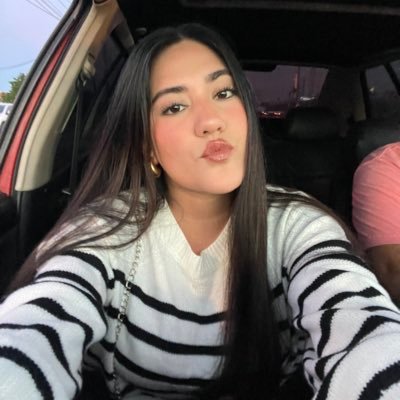 kimibarragtz's profile picture. 🧚🏻‍♂️🪐🌛🪬