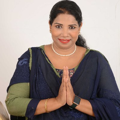 NajmaShari90829's profile picture. 