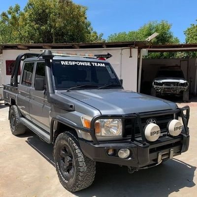 Broke miner asati ane Landcruiser