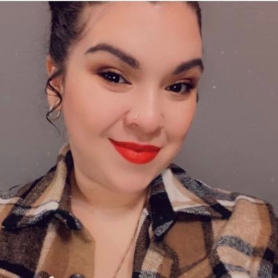 spiritual woman🧘♀️💫🕯️Goddess &manifestor magician 🪄🪬🦄healer ☘️🪔🦋✨