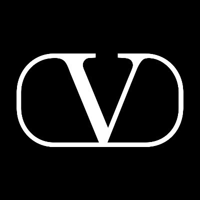 Maison Valentino was founded in 1960 by Valentino Garavani & Giancarlo Giammetti.